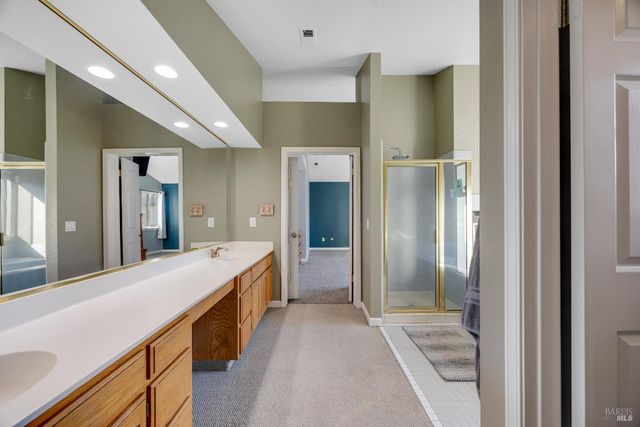 70 Noonan Ranch Cir, Santa Rosa, CA 95403