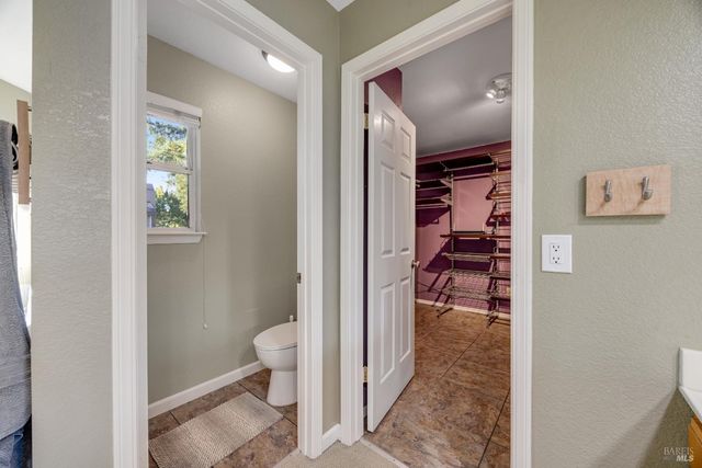 70 Noonan Ranch Cir, Santa Rosa, CA 95403