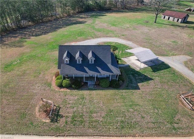 6055 Wind Shadow Lane, Walkertown, NC 27051