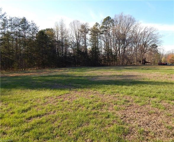 6055 Wind Shadow Lane, Walkertown, NC 27051