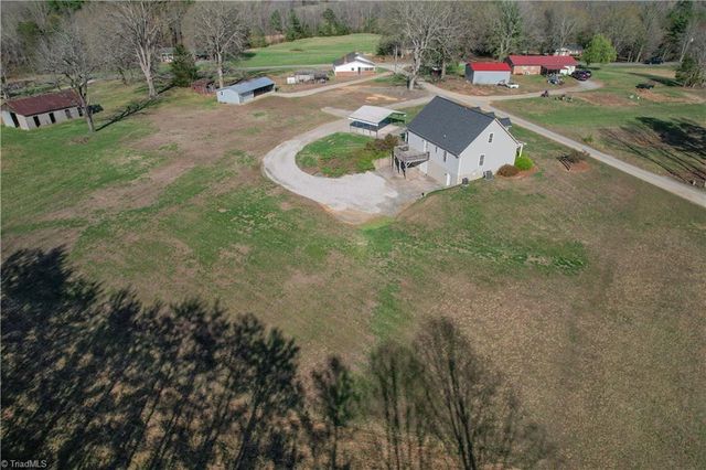 6055 Wind Shadow Lane, Walkertown, NC 27051