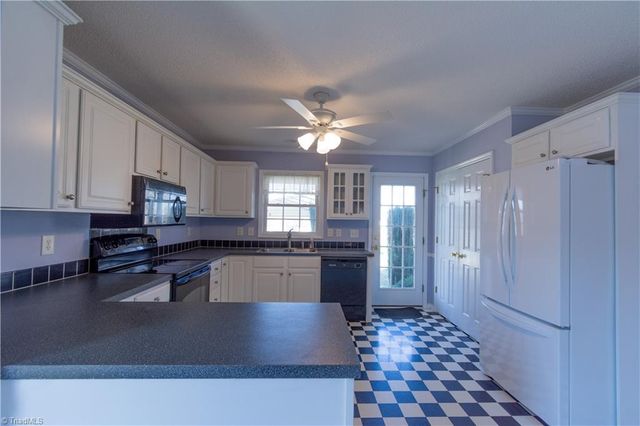 6055 Wind Shadow Lane, Walkertown, NC 27051