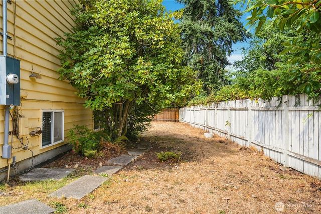 3221 Quatermass Avenue NE, Bremerton, WA 98310