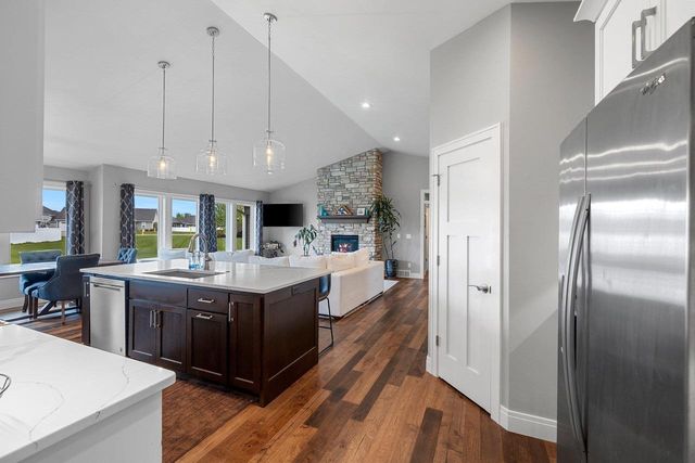 2000 DOBBY STREET, De Pere, WI 54115