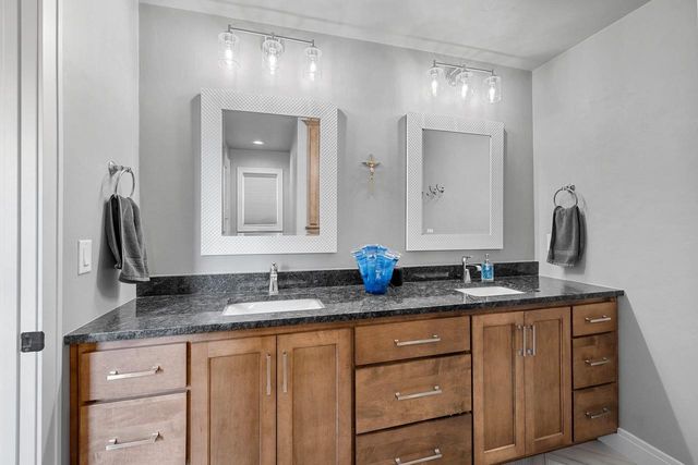 2000 DOBBY STREET, De Pere, WI 54115