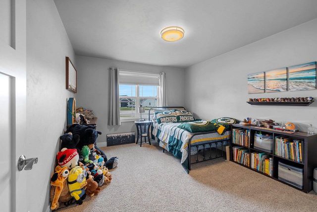 2000 DOBBY STREET, De Pere, WI 54115
