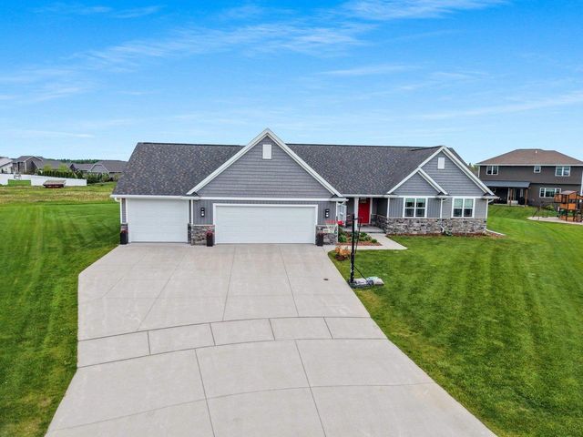 2000 DOBBY STREET, De Pere, WI 54115