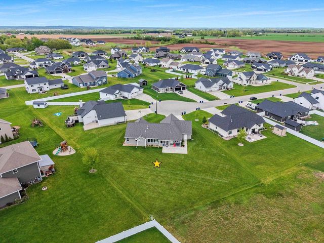 2000 DOBBY STREET, De Pere, WI 54115