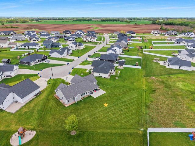 2000 DOBBY STREET, De Pere, WI 54115