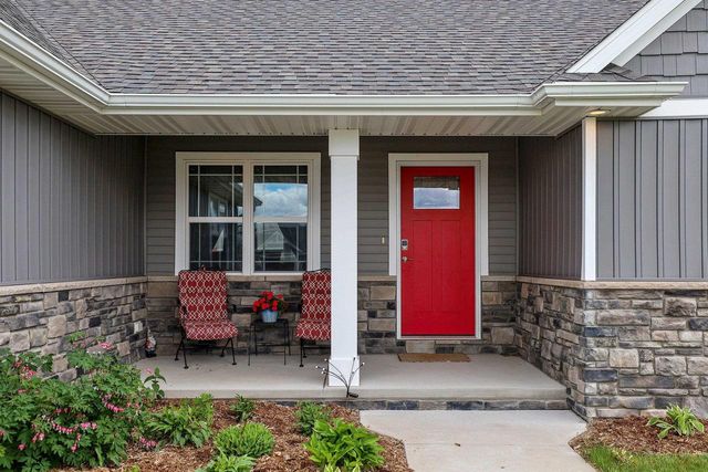 2000 DOBBY STREET, De Pere, WI 54115