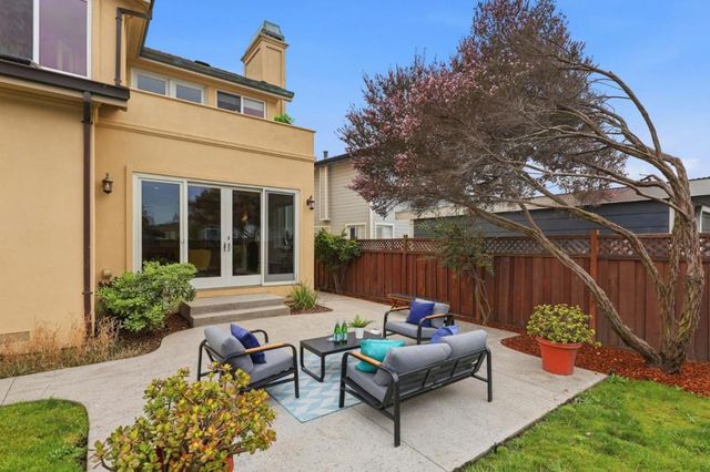 606 Highland Avenue, Half Moon Bay, CA 94019