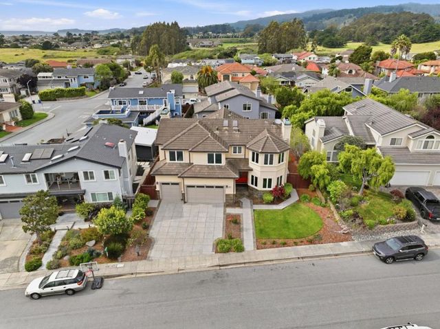 606 Highland Avenue, Half Moon Bay, CA 94019