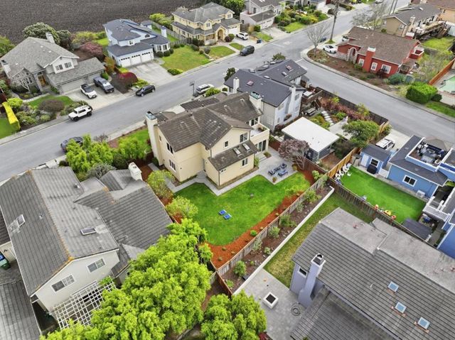 606 Highland Avenue, Half Moon Bay, CA 94019