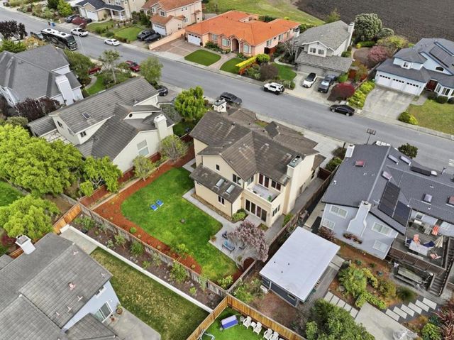 606 Highland Avenue, Half Moon Bay, CA 94019