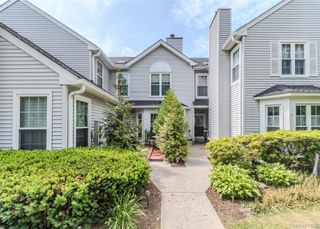 10 Olde Wagon Road, Warwick, NY 10990