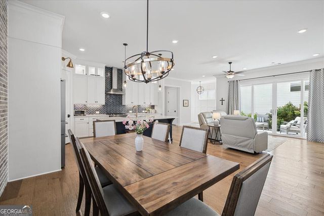 700 Hickory Hollow Walk, Canton, GA 30115
