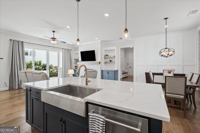 700 Hickory Hollow Walk, Canton, GA 30115
