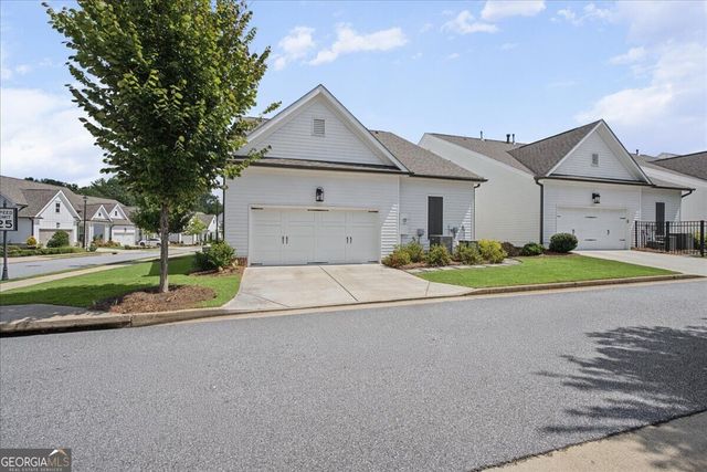 700 Hickory Hollow Walk, Canton, GA 30115