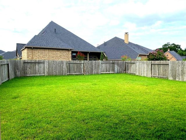 2626 Rosepoint Court, Fresno, TX 77545