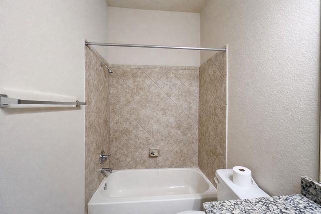 2626 Rosepoint Court, Fresno, TX 77545