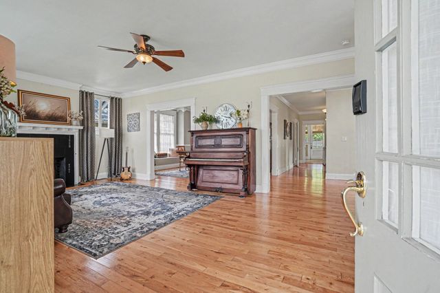 234 W Gay St, Lebanon, TN 37087