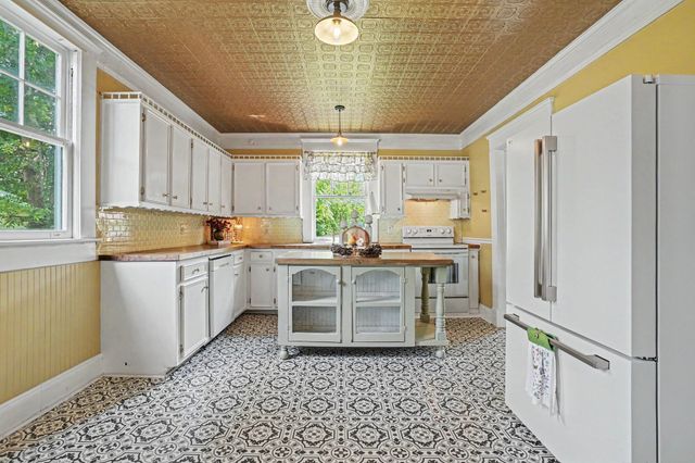 234 W Gay St, Lebanon, TN 37087