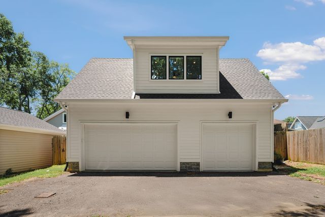 1806 5th Avenue, N, Nashville, TN 37208