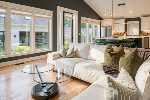 1806 5th Avenue, N, Nashville, TN 37208