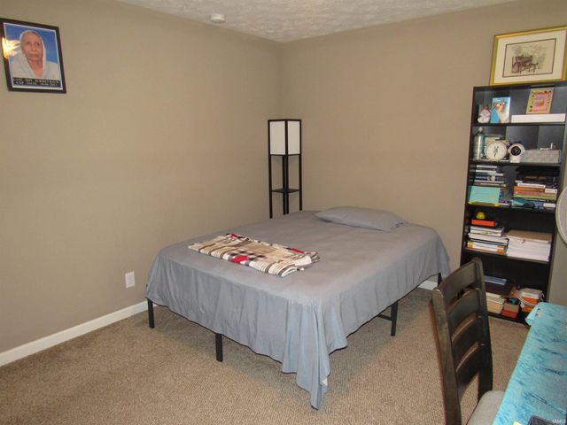 1116 SPRING HILL Drive, Kokomo, IN 46902