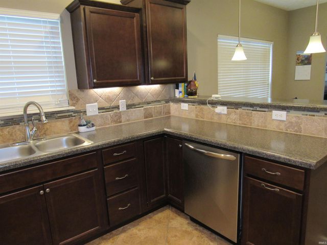 1116 SPRING HILL Drive, Kokomo, IN 46902