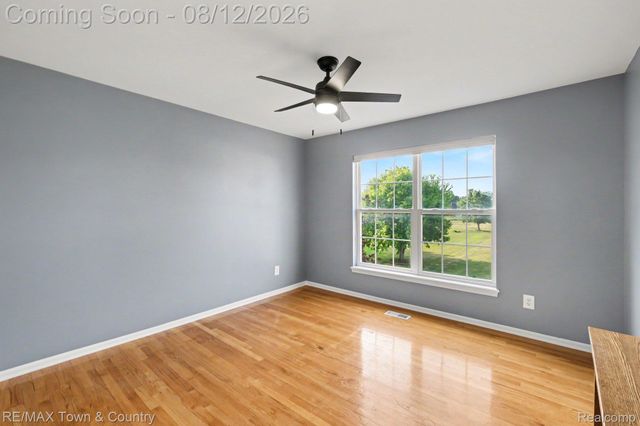 5048 Meadowbrook Lane, Flushing Charter Township, MI 48433