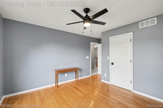 5048 Meadowbrook Lane, Flushing Charter Township, MI 48433