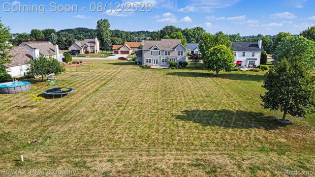 5048 Meadowbrook Lane, Flushing Charter Township, MI 48433