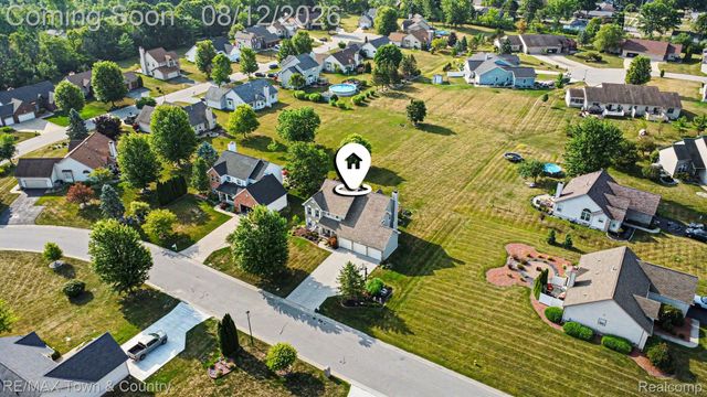5048 Meadowbrook Lane, Flushing Charter Township, MI 48433