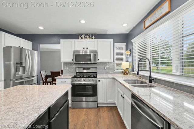 5048 Meadowbrook Lane, Flushing Charter Township, MI 48433