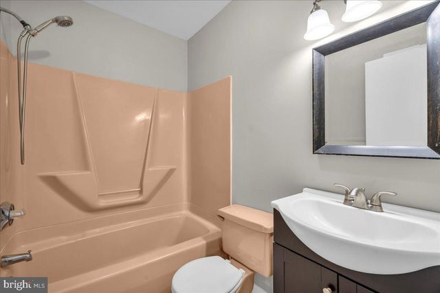 6 MELODY CT, Eastampton, NJ 08060