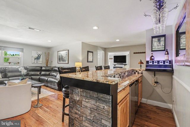 5 JAN DALE AVE, Annville, PA 17003