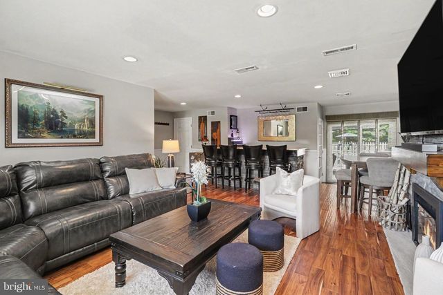 5 JAN DALE AVE, Annville, PA 17003