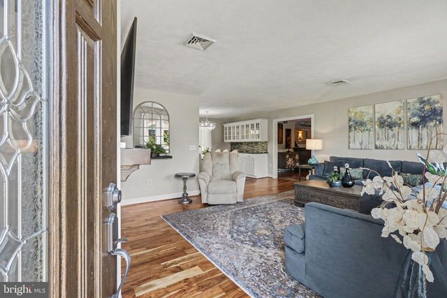 5 JAN DALE AVE, Annville, PA 17003
