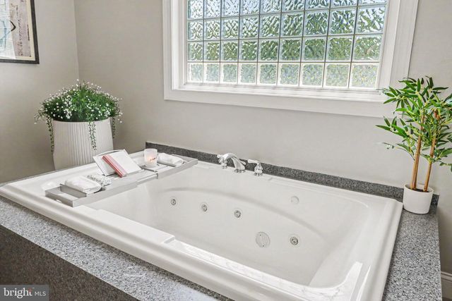 5 JAN DALE AVE, Annville, PA 17003