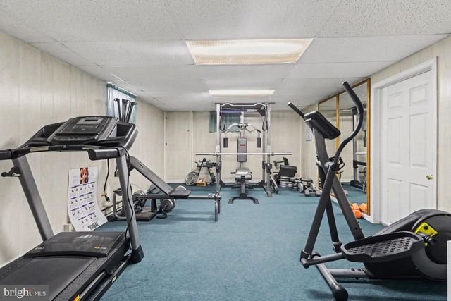 5 JAN DALE AVE, Annville, PA 17003