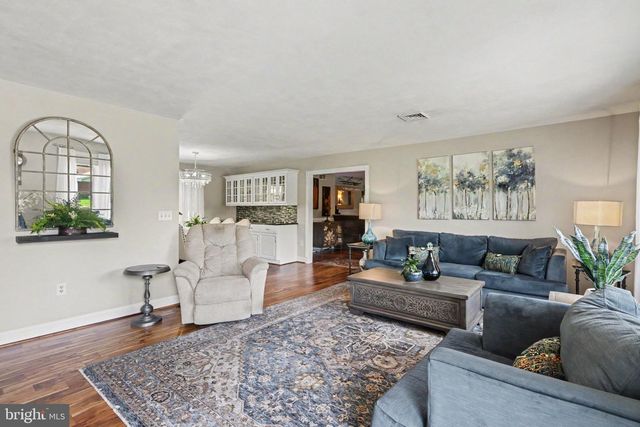 5 JAN DALE AVE, Annville, PA 17003