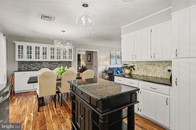 5 JAN DALE AVE, Annville, PA 17003