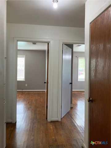 1009 S 5th Street, Copperas Cove, TX 76522