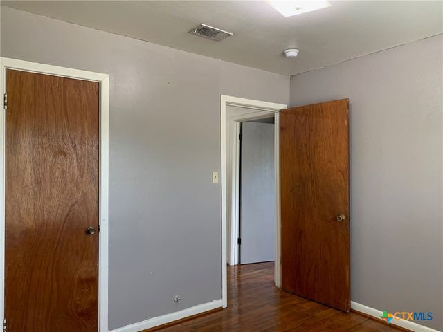 1009 S 5th Street, Copperas Cove, TX 76522