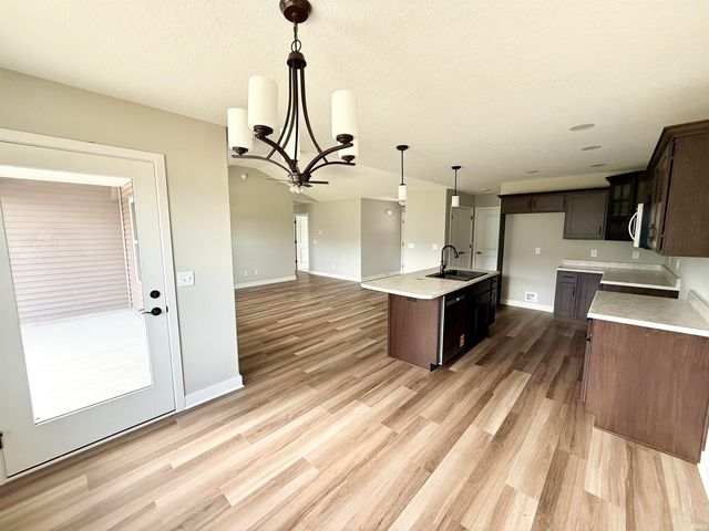 2315 Chandler Way, Auburn, IN 46706