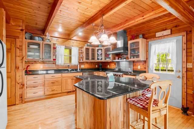 257 Lake Park Drive, Shirley, AR 72153