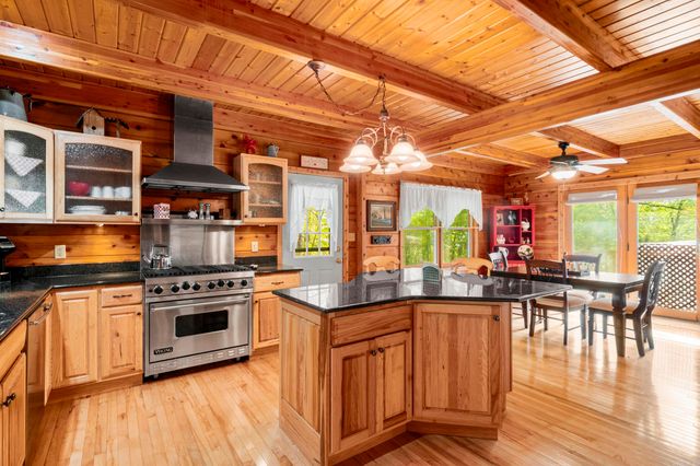 257 Lake Park Drive, Shirley, AR 72153