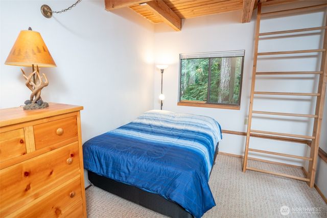 321 N Wynoochee Drive, Hoodsport, WA 98548