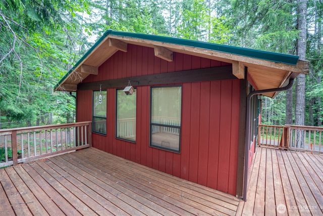 321 N Wynoochee Drive, Hoodsport, WA 98548